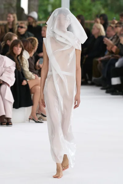 Look 2